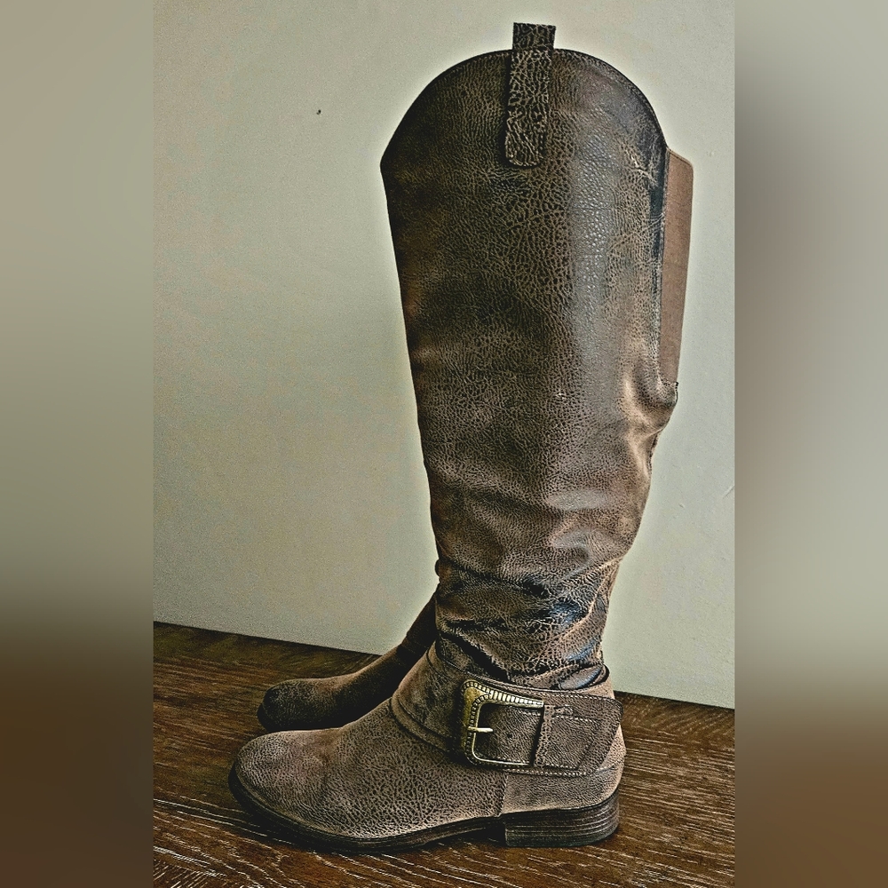 Maurices Delilah Wide Calf Knee High Boots Size 9M